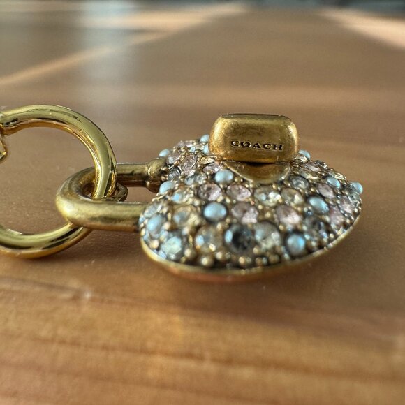 Coach Heart Turnlock Pavé Huggie Earrings (Gold/Pink Multi) - NWT - Picture 2 of 9